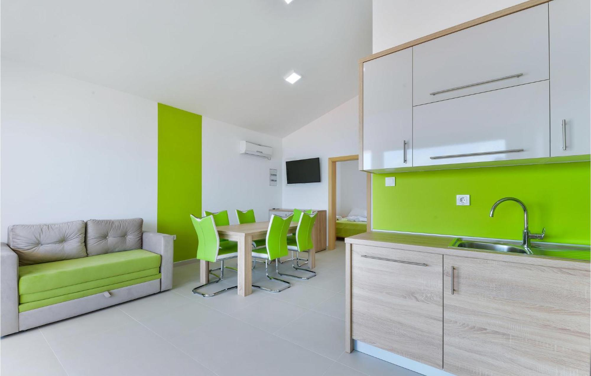 2 Bedroom Beautiful Apartment In Pag Pag Town Exterior foto